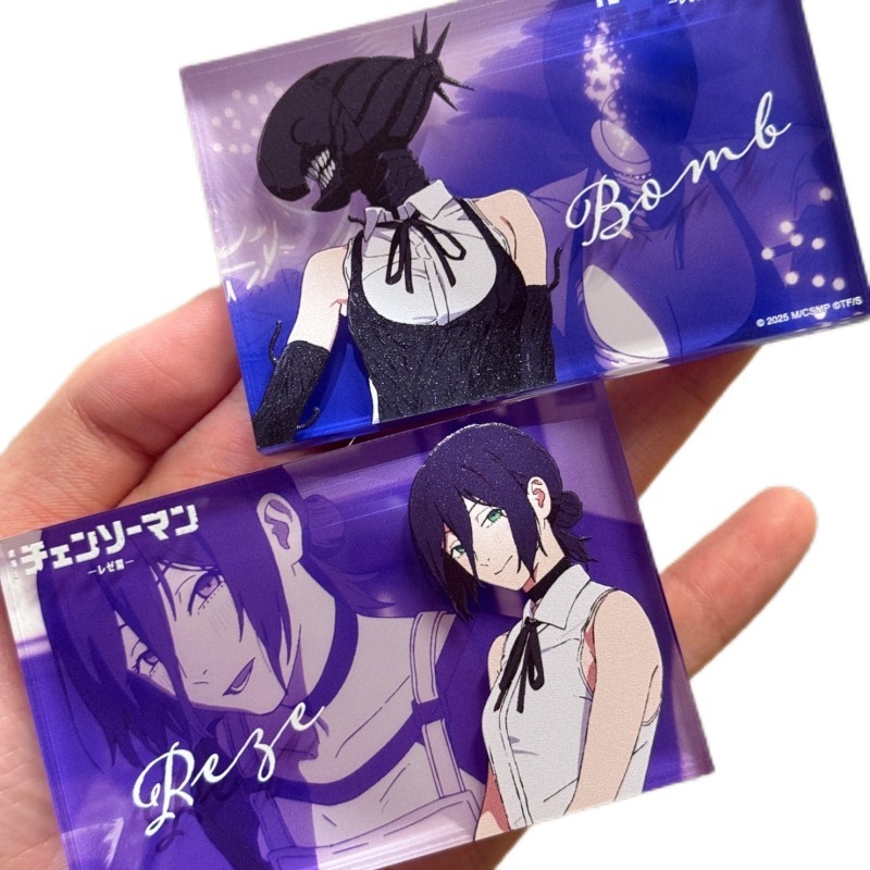 Home Decor Theme - ของตกแต่งอะคริลิกธีม Chainsaw Man รูปทรงบล็อกสี่เหลี่ยมขนาดเล็ก พิมพ์ลายสองด้าน สำหรับตกแต่งโต๊ะทำงานในบ้านหรือสำนักงาน